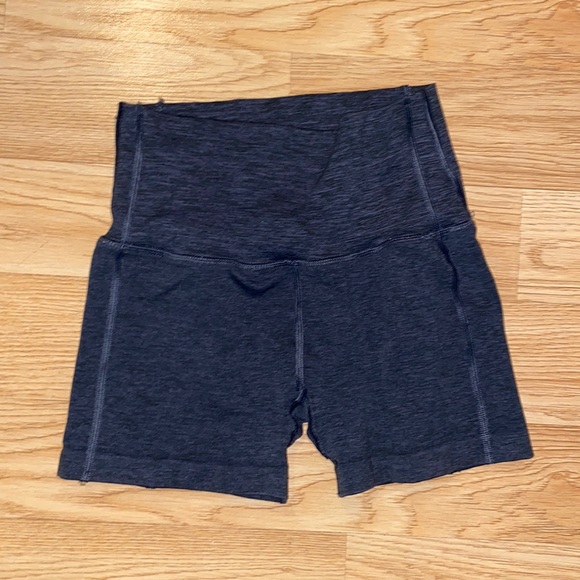 Alphalete Pants - Alphalete shorts